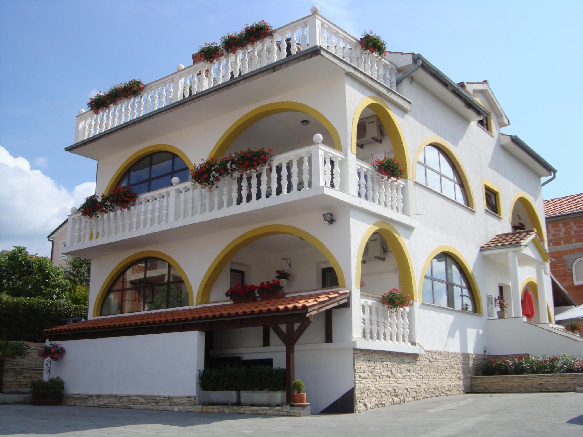 Villa Flora Malinska Exteriör bild